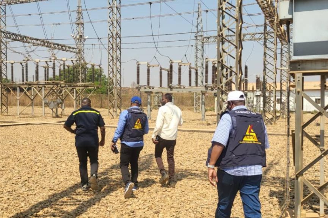 La SNEL électrifie Ngeba après 79 ans d’attente