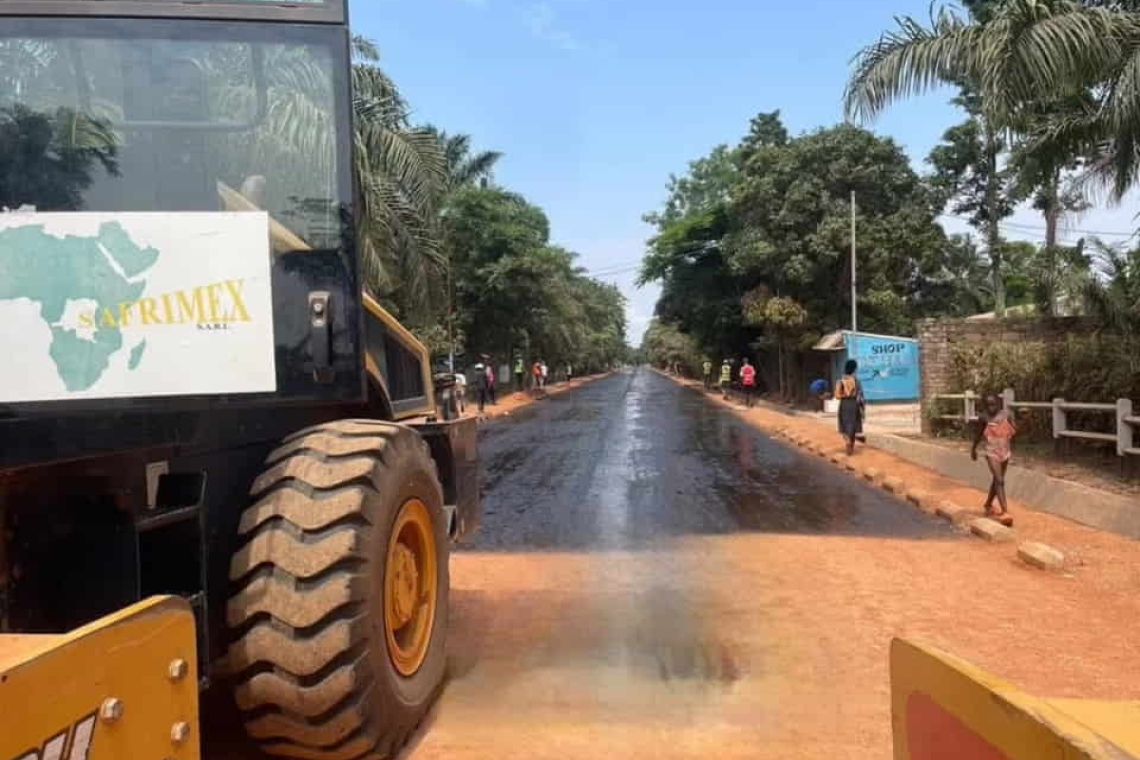 A la veille de l’arrivée du Chef de l’Etat au Kasai Occidental. L’expertise de Safrimex dans la rénovation des routes de Kananga saluée