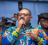 Les Boyomais témoignent un soutien vibrant à Doudou Fwamba.
