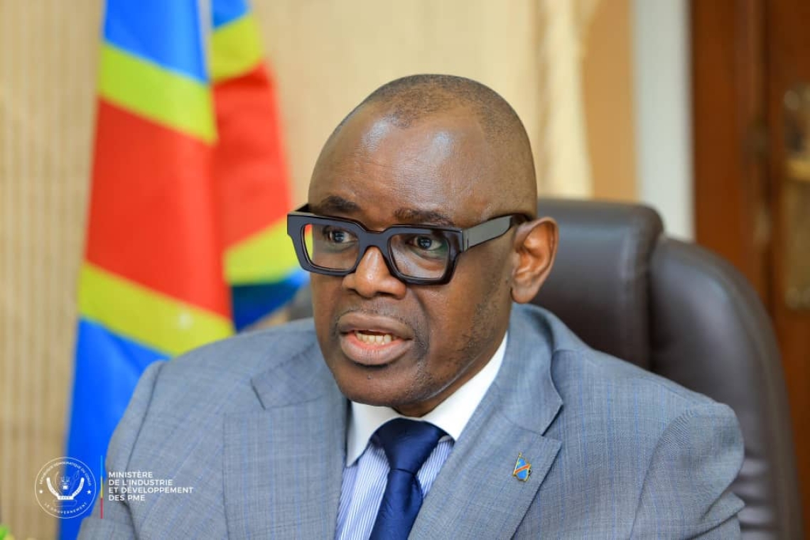 Un vent nouveau dans le secteur minier  Le DG du CEEC Mwamba salue la nomination de Louis Watum au Ministère des Mines